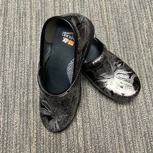 Dansko XP 2.0 Professional Tropical Patent size EU 41